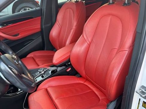 Used 2023 BMW X2 xDrive28i w/ M Sport Package AWD/4WD image 11