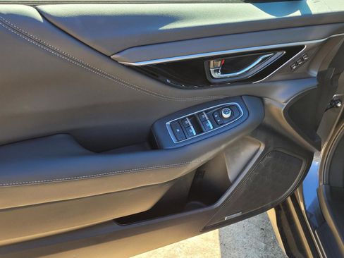 New 2025 Subaru Outback Limited image 4