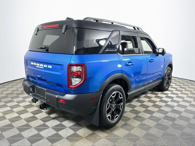 Used 2025 Ford Bronco Sport Outer Banks w/ Outer Banks Tech Package+ AWD/4WD image 3