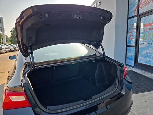 Used 2022 Chevrolet Malibu LS image 70