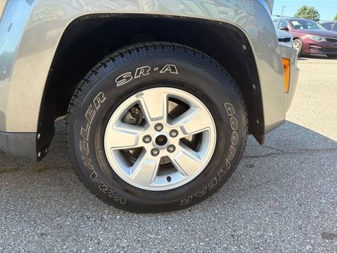 Used 2012 Jeep Liberty Sport w/ Popular Equipment Group AWD/4WD image 35