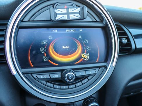 Used 2017 MINI Cooper S image 45