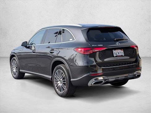 Used 2026 Mercedes-Benz GLC 300 image 8