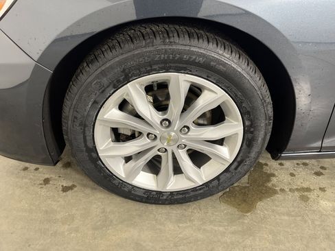 Used 2020 Chevrolet Malibu LT image 24