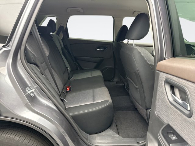 Used 2023 Nissan Rogue SV AWD/4WD image 17