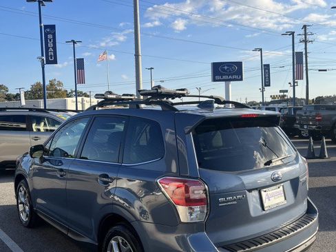 Used 2018 Subaru Forester 2.5i Touring w/ Popular Package #3B image 5