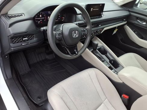 Used 2024 Honda Accord EX image 6