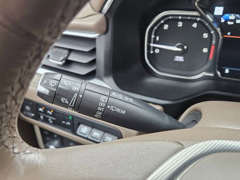 Used 2021 GMC Yukon Denali image 14