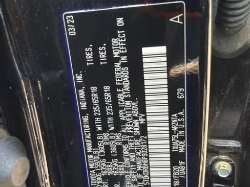 Used 2023 Toyota Highlander LE AWD/4WD image 29