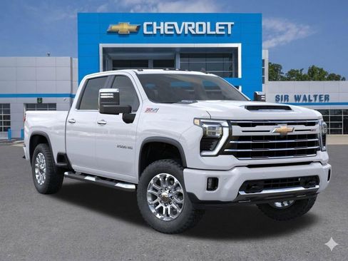 New 2026 Chevrolet Silverado 2500 LT w/ Z71 Chrome Sport Edition AWD/4WD image 8