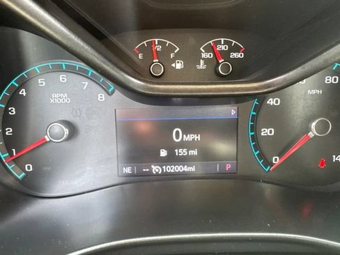 Used 2022 Chevrolet Colorado Z71 AWD/4WD image 2