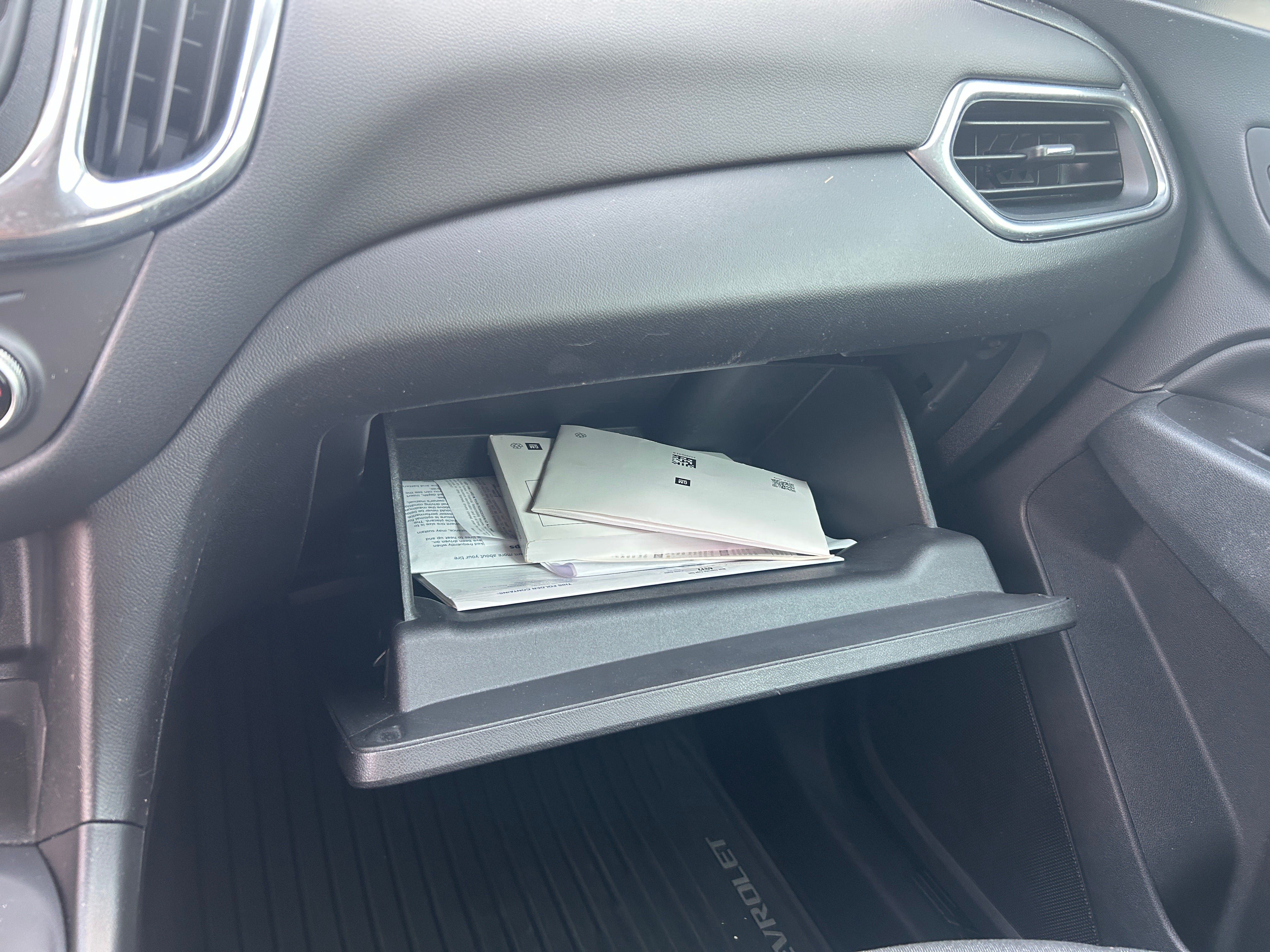 Used 2019 Chevrolet Equinox LT FWD image 25