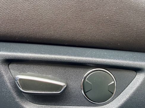 Used 2015 Ford Mustang Coupe RWD image 13