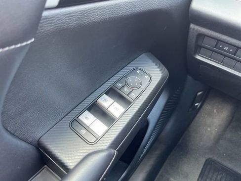 Used 2024 Mitsubishi Outlander SE Black Edition image 30