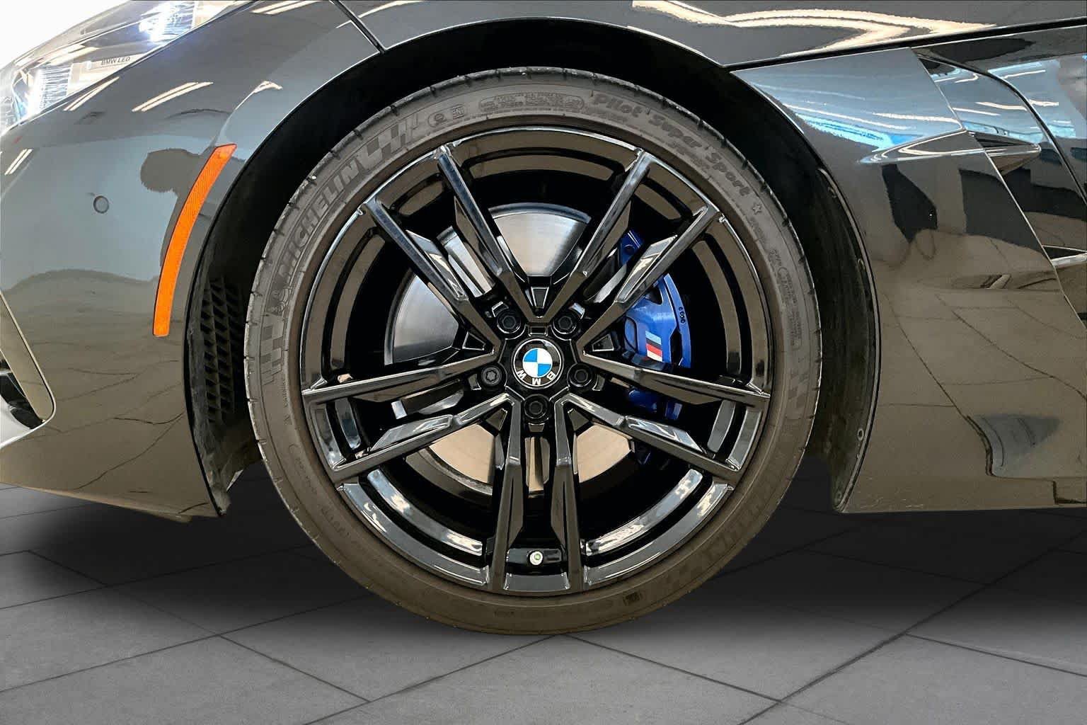 Used 2022 BMW Z4 M40i w/ Premium Package RWD image 10