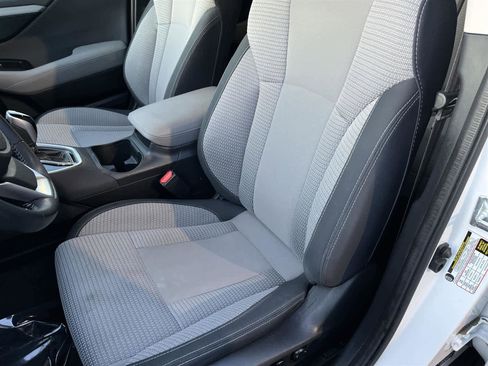 Used 2021 Subaru Outback Premium image 11