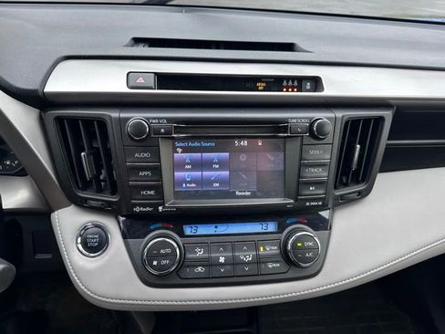 Used 2017 Toyota RAV4 XLE AWD/4WD image 15