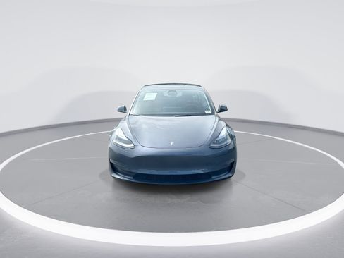 Used 2023 Tesla Model 3 Standard Range RWD image 3