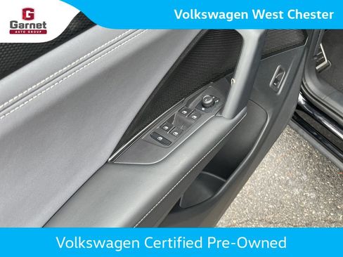 Certified 2025 Volkswagen Tiguan SE R-Line AWD/4WD image 23