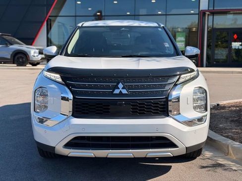 Used 2024 Mitsubishi Outlander SE AWD/4WD image 7