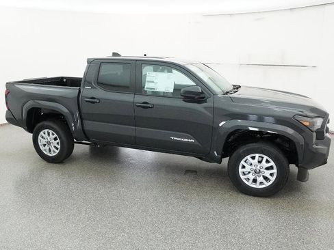 New 2025 Toyota Tacoma SR5 image 27