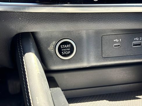 Used 2023 Nissan Rogue SL FWD image 13