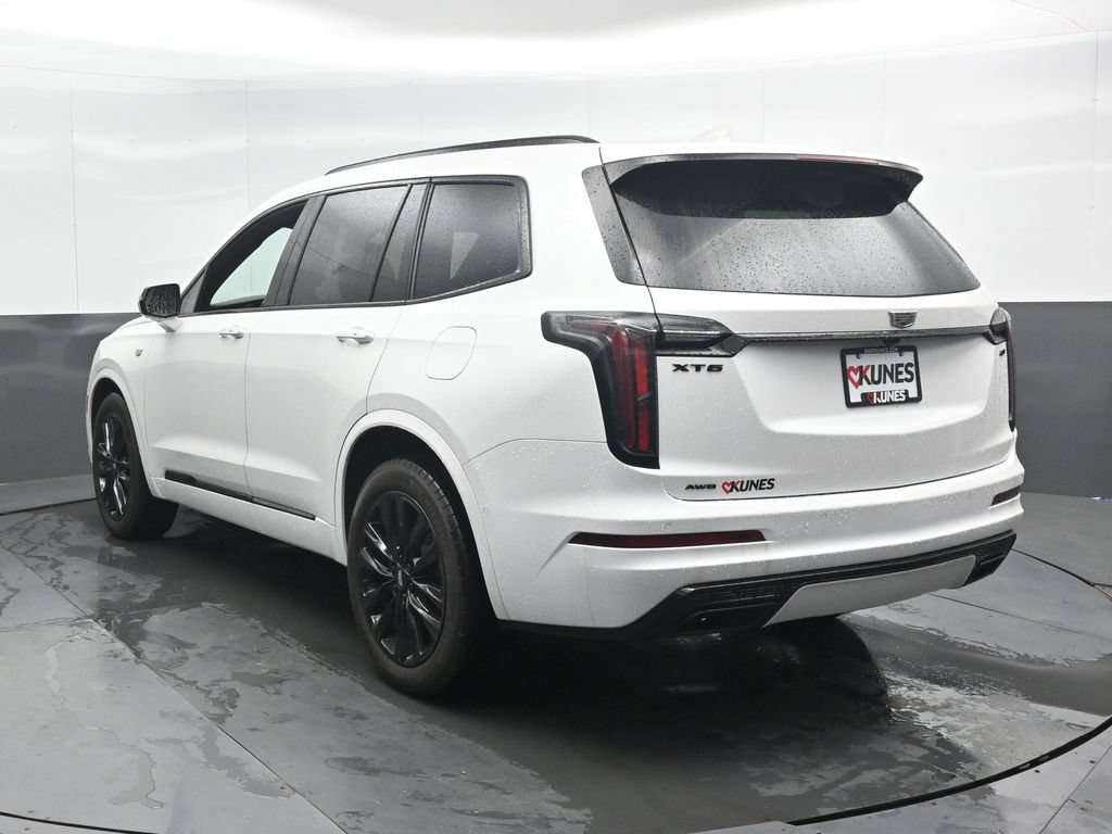 Used 2024 Cadillac XT6 Sport w/ LPO, ONYX Package AWD/4WD image 9