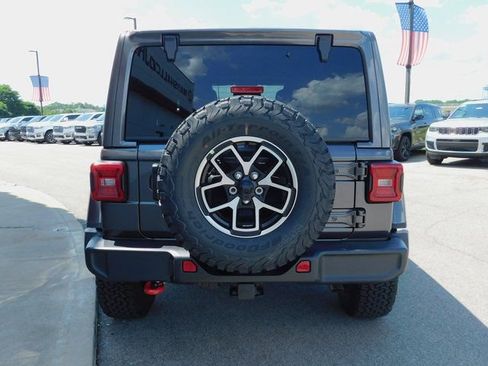 New 2025 Jeep Wrangler Unlimited Rubicon w/ Technology Group image 8