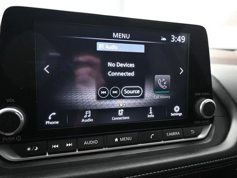 Used 2023 Nissan Rogue SV FWD image 14