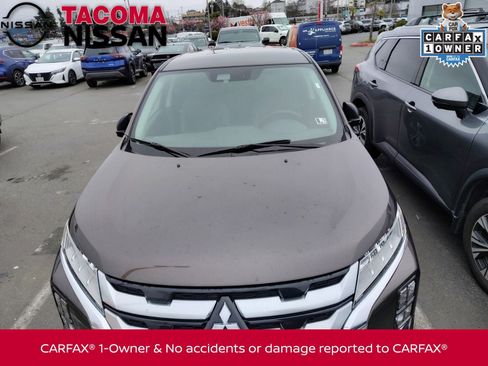 Used 2024 Mitsubishi Outlander Sport SE image 2