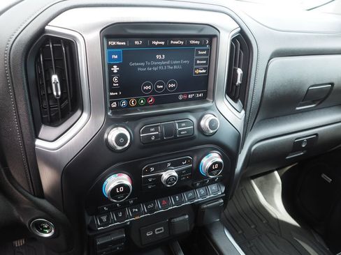 Used 2021 GMC Sierra 3500 Denali w/ Denali Ultimate Package AWD/4WD image 25