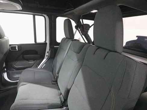 Used 2024 Jeep Wrangler Sport S image 23