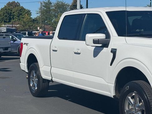 Used 2022 Ford F150 Lariat image 5