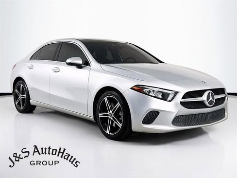 Used 2020 Mercedes-Benz A 220 4MATIC image 1