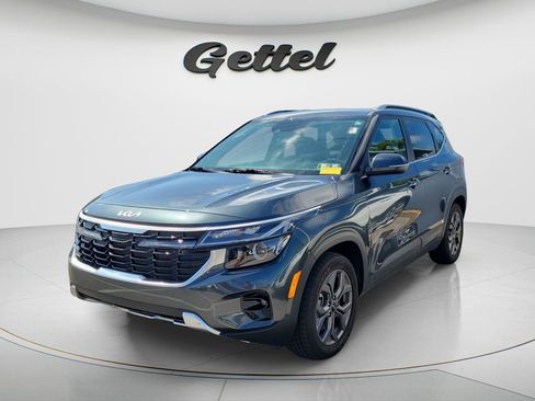 Used 2024 Kia Seltos S AWD/4WD image 1