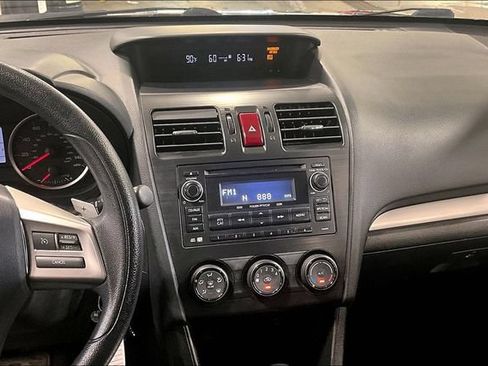 Used 2014 Subaru Crosstrek 2.0i Premium AWD/4WD image 6