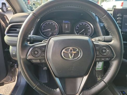 Used 2024 Toyota Camry SE FWD image 14