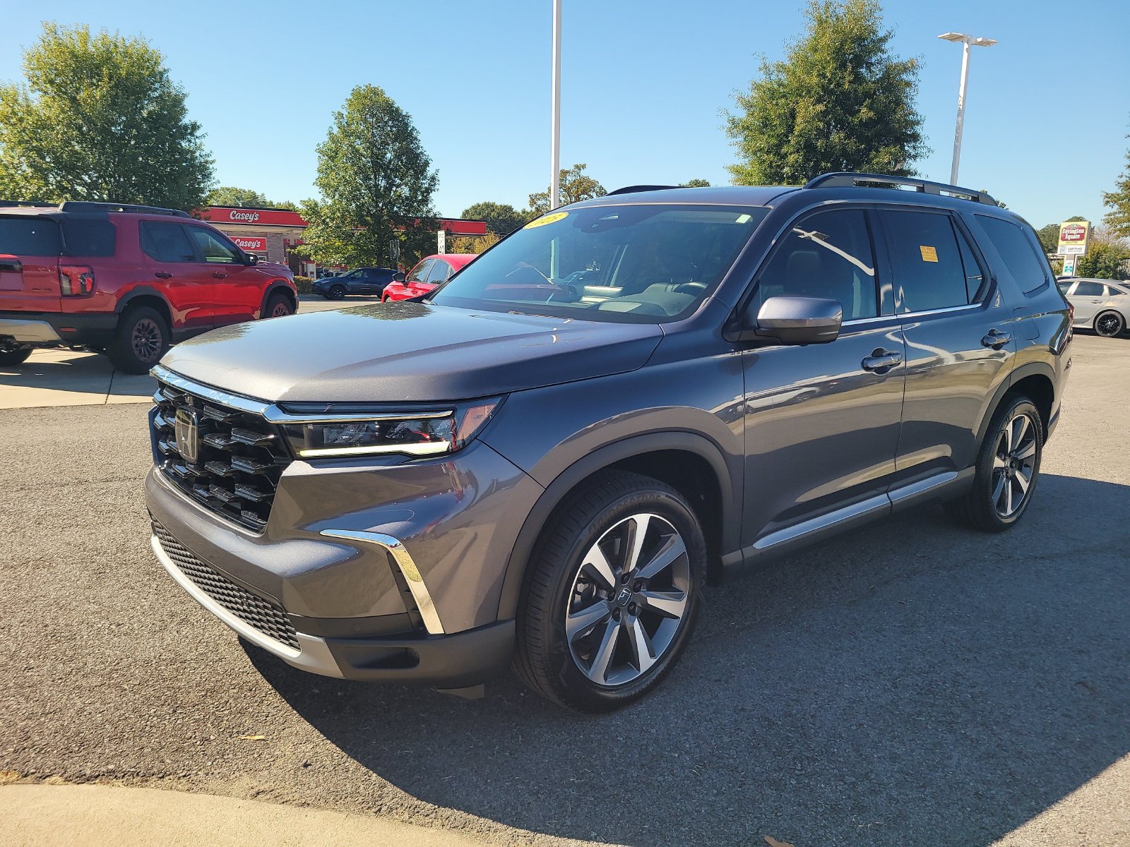 Used 2025 Honda Pilot Elite image 7