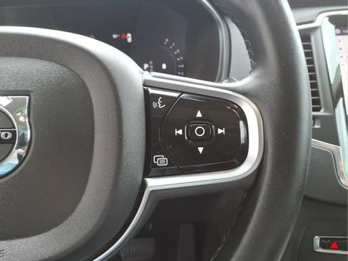 Used 2023 Volvo XC90 B5 Core AWD/4WD image 17