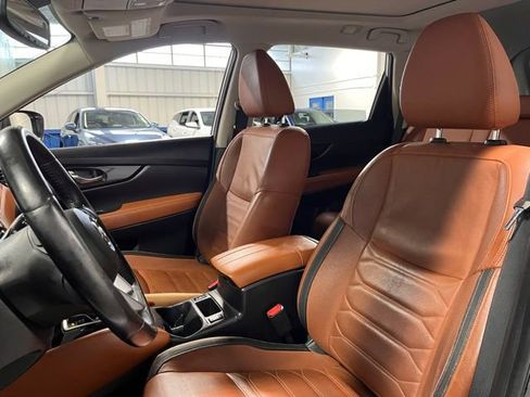 Used 2017 Nissan Rogue SL w/ SL Premium Package image 22