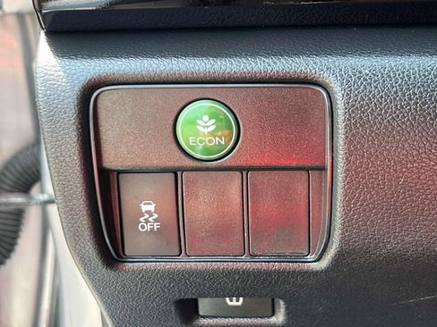 Used 2016 Honda Accord LX image 18