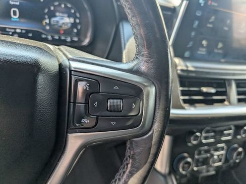 Used 2022 Chevrolet Suburban Z71 w/ Luxury Package AWD/4WD image 18
