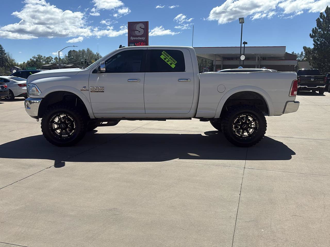 Used 2015 RAM 2500 Laramie w/ Protection Group AWD/4WD image 4