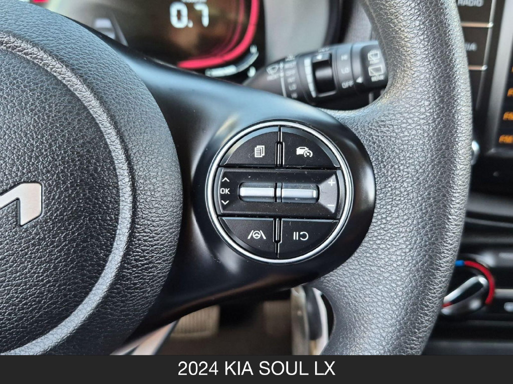 Used 2024 Kia Soul LX w/ Option Group 015 FWD image 18