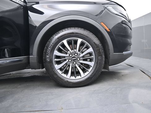 Used 2023 Lincoln Nautilus AWD w/ Premium Package image 23
