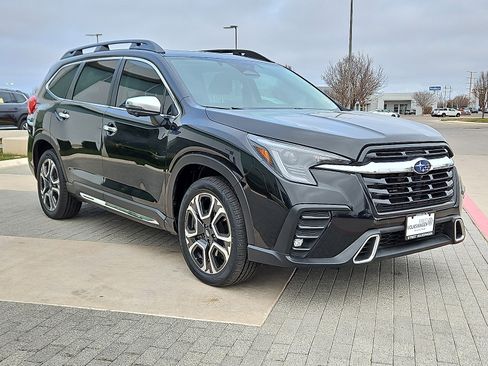 Used 2023 Subaru Ascent Touring image 4