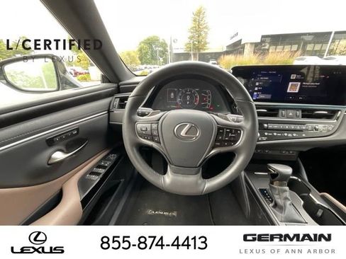 Used 2024 Lexus ES 350 w/ Premium Package FWD image 15