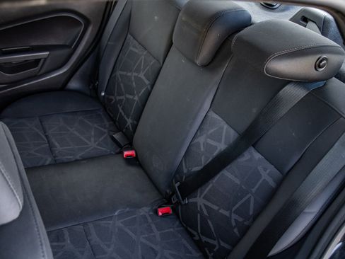 Used 2013 Ford Fiesta SE w/ Moon & Mood Pkg image 19