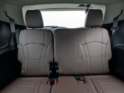 Used 2020 Buick Enclave Avenir w/ Avenir Technology Package image 31