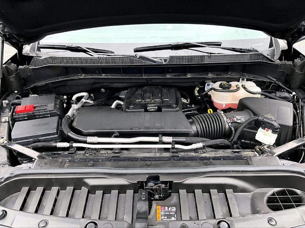 Used 2024 Chevrolet Silverado 1500 LT AWD/4WD image 30